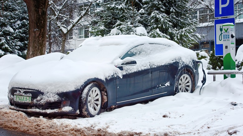 Tesla charging in the snow