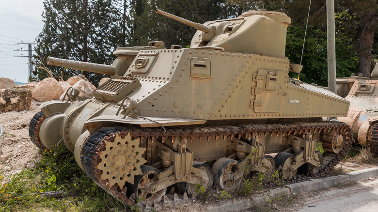 Non-operational M3 Lee Army tank