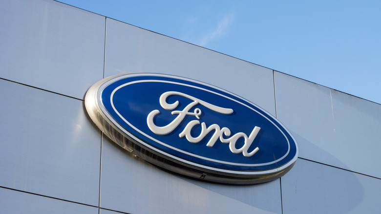 Ford logo on dearlership building