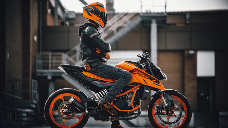 KTM 390 Duke