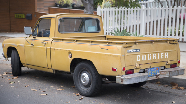 Ford Courier