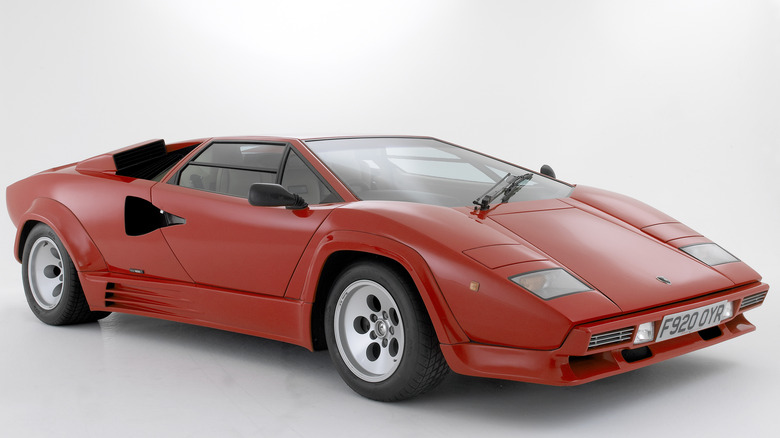 1988 Lamborghini Countach in studio