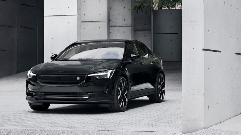 Polestar 2 in black