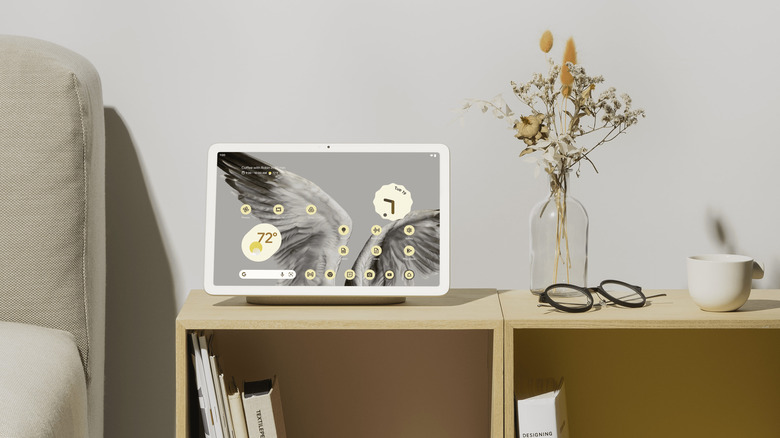 Pixel tablet smart display home