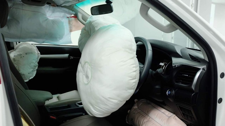 Automobile airbag