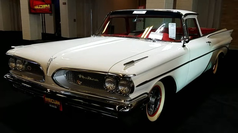 1959 Pontiac El Catalina front-left quarter view in auction showroom