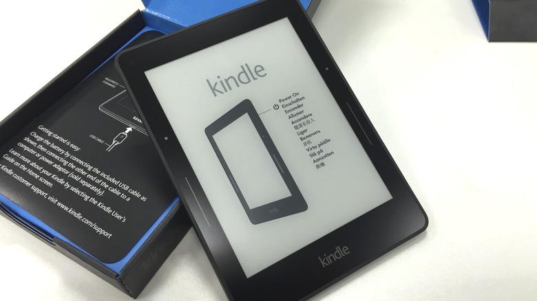 Amazon Kindle Voyage and box