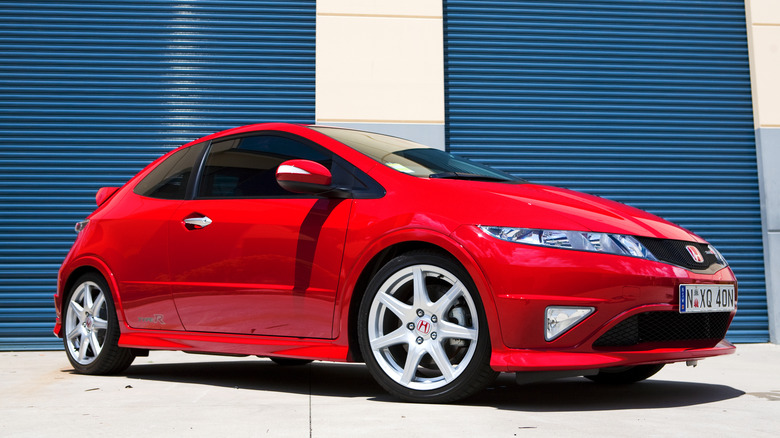 The FN2 Honda Civic Type R in red, front 3/4 view