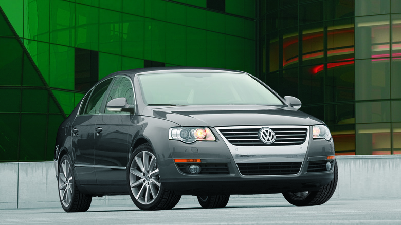 The B6 Volkswagen Passat in gray, front 3/4 view