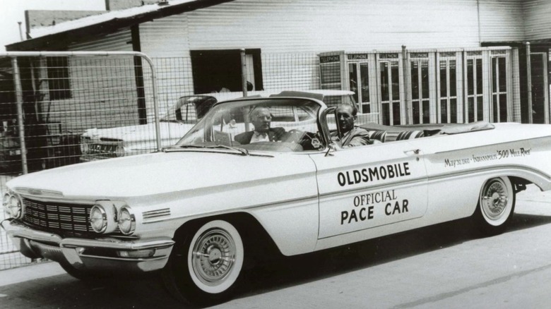 Oldsmobile pace car