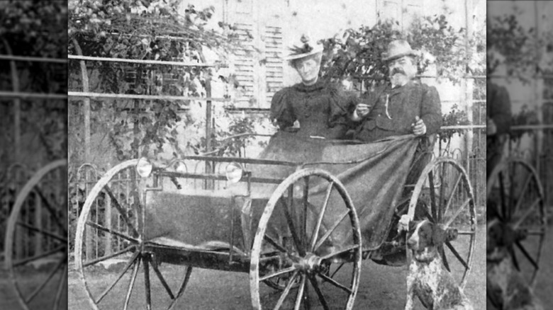 Andreas Flocken and woman in carriage