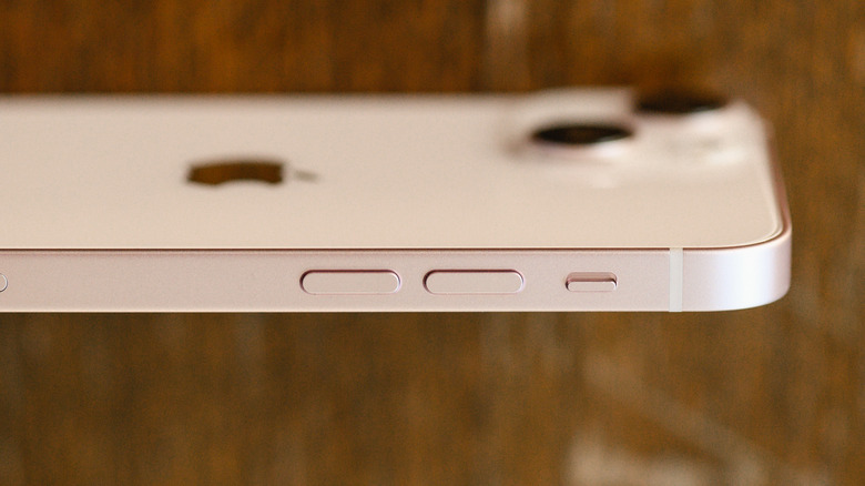 iphone 13 side buttons