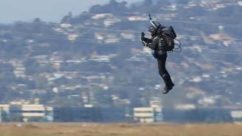 Jetpack Aviation JB10 over the water