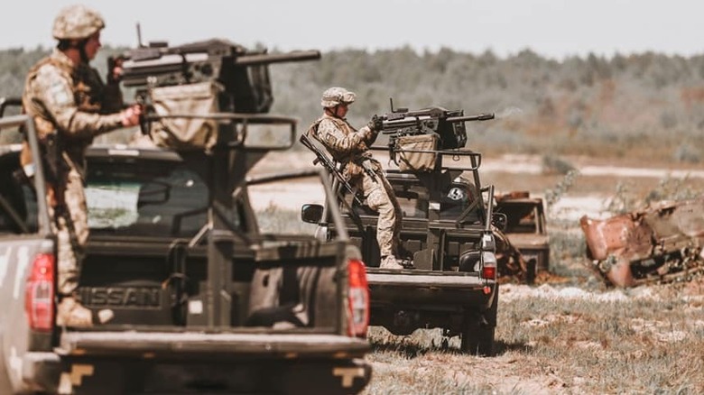 Ukrainian technicals with Mk19 launchers