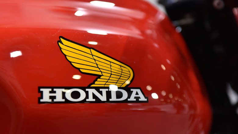 old Honda wing logo from 1973 to 1985