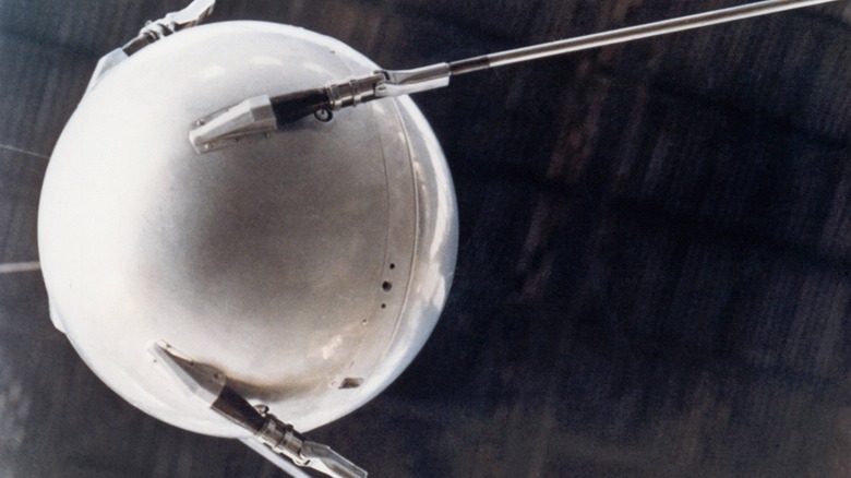 An illustration of Sputnik 1