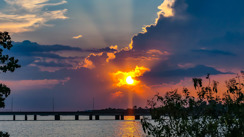 A day ends over the Lake Pontchartrain Causeway