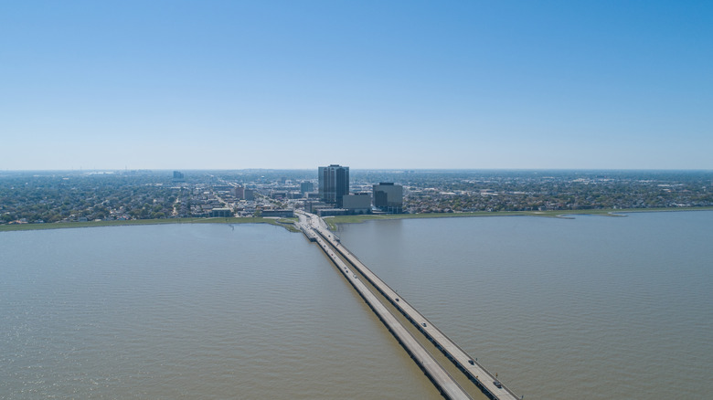 Heavy development around one end of the Lake Pontchartrain Causeway