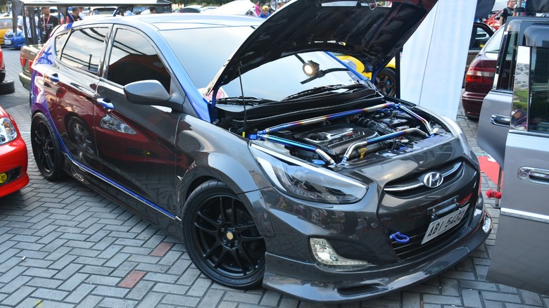 Hyundai Accent Hatchback with 1.6-liter engine