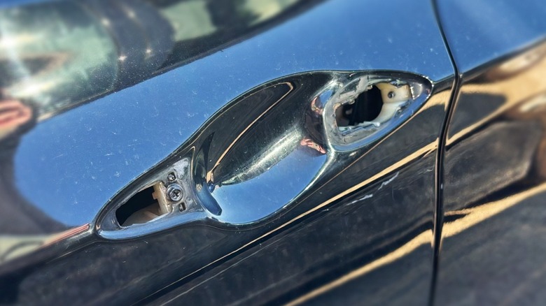 missing elantra door handle