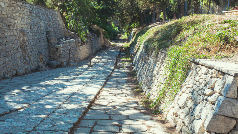 Oldest road on Crete