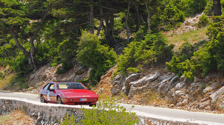 A Lotus Excel Driving 