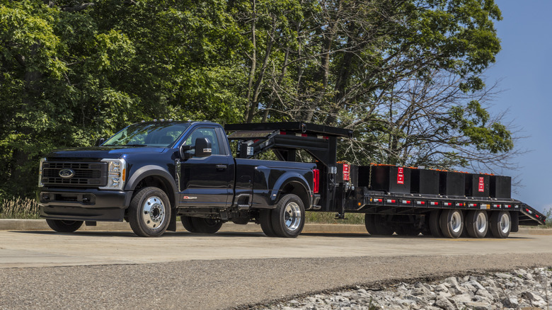 Ford F-450 towing