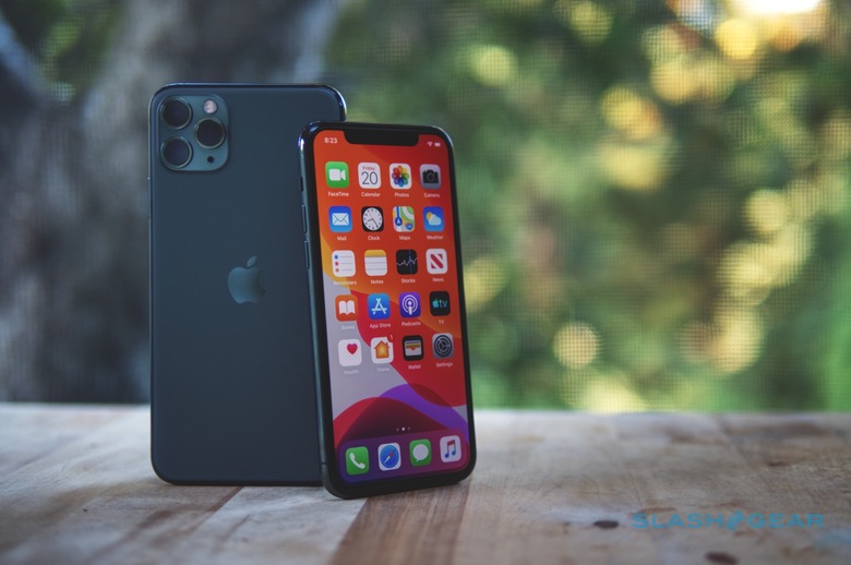The Midnight Green iPhone 11 Pro Is Living Up To Expectations - SlashGear