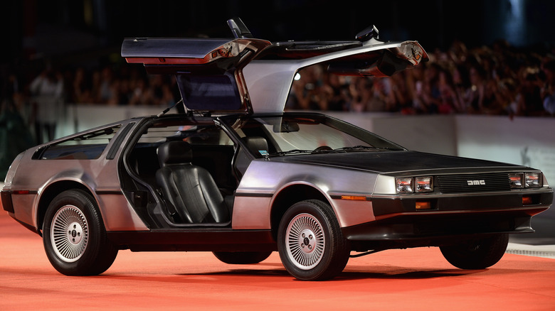 DeLorean DMC-12