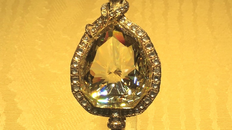 Florentine diamond replica