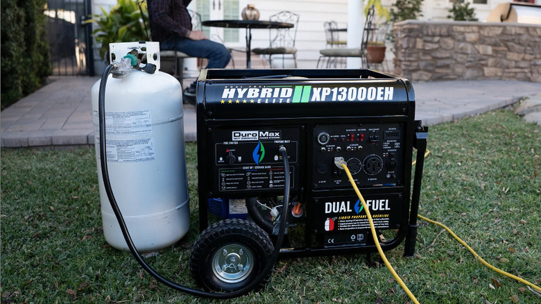 DuroMax generator with propane tank