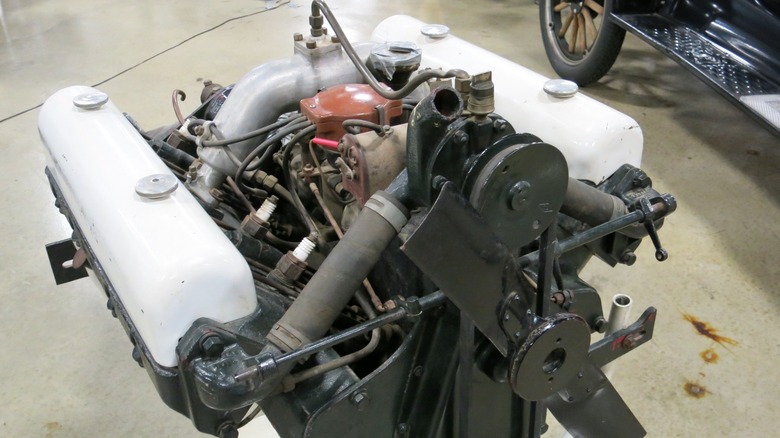 1917-1918 Chevy Series D V8 engine