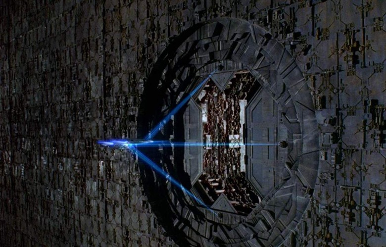 Dyson sphere in the Star Trek episode "Relics" 