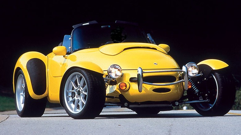 Yellow Panoz AIV