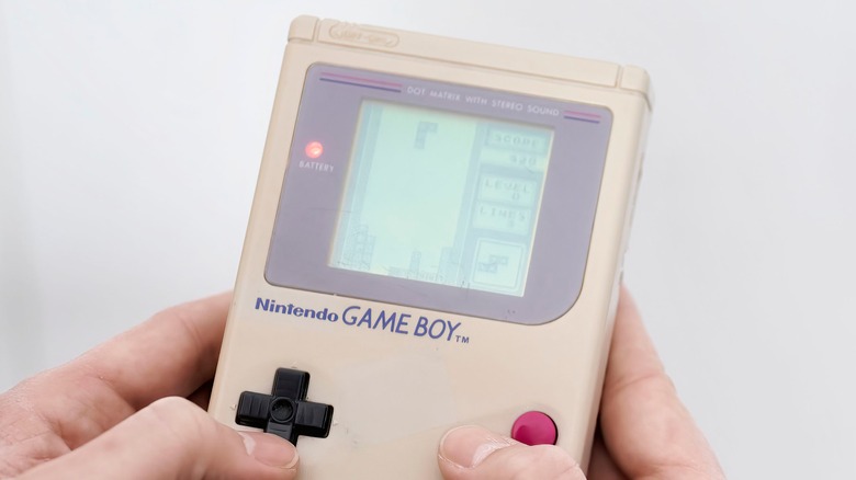 The Pocket Sonar Was A Strange Game Boy Accessory That Helped You Fish