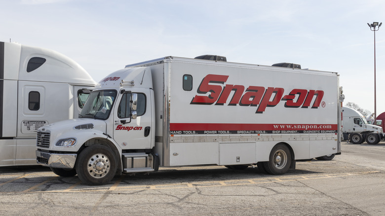 A Snap-on tool truck