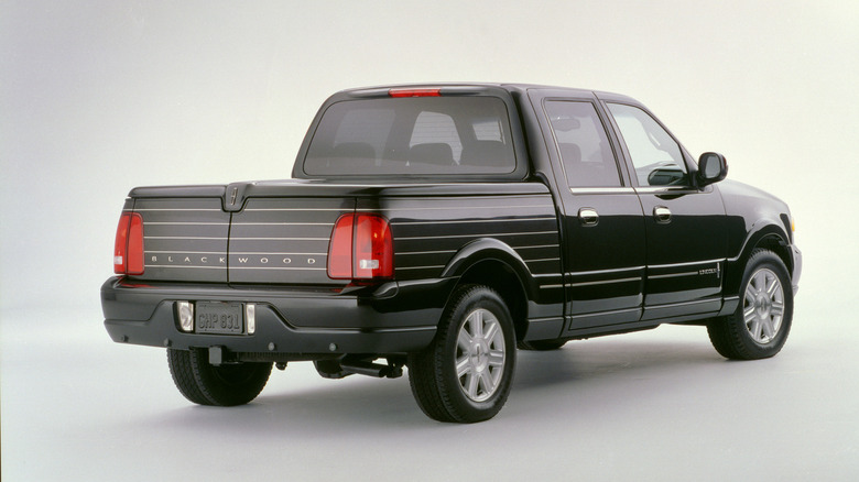 Lincoln Blackwood truck rear