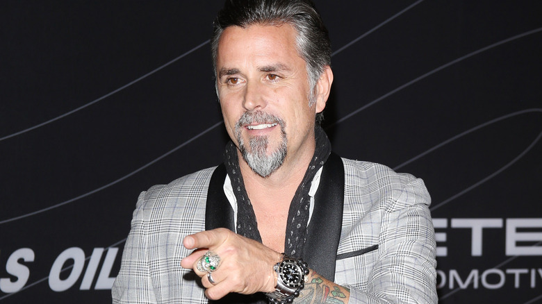 Richard Rawlings pointing