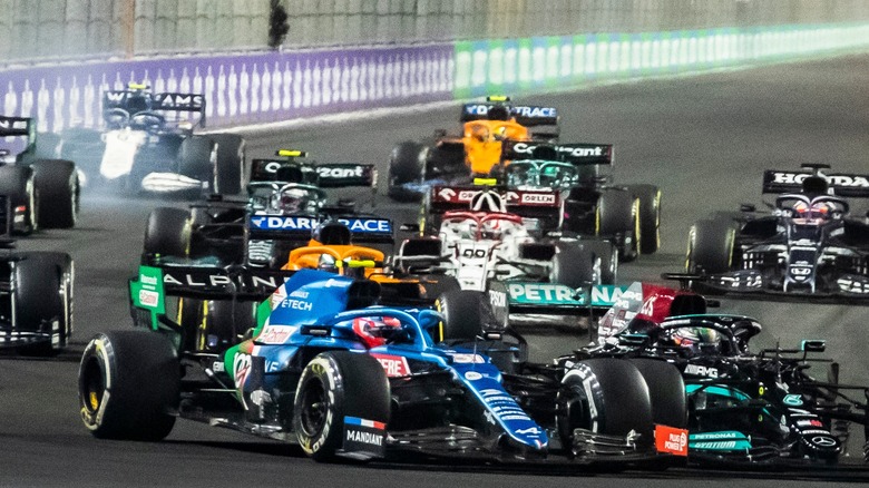 F1 cars starting race