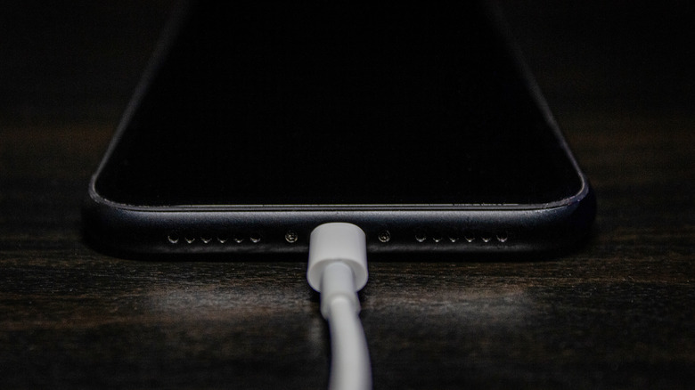 The Reason You Shouldn't Charge Your iPhone To 100%