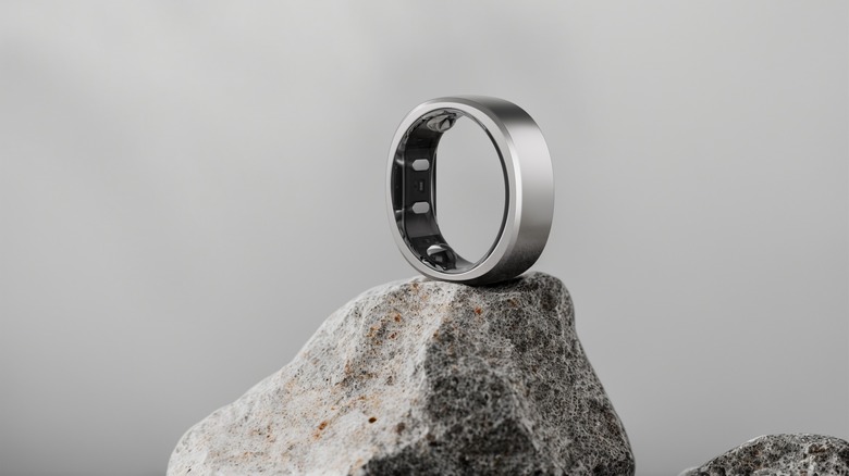 silver RingConn Gen 2 smart ring