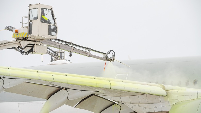 de-icing fluid applied on aircraft