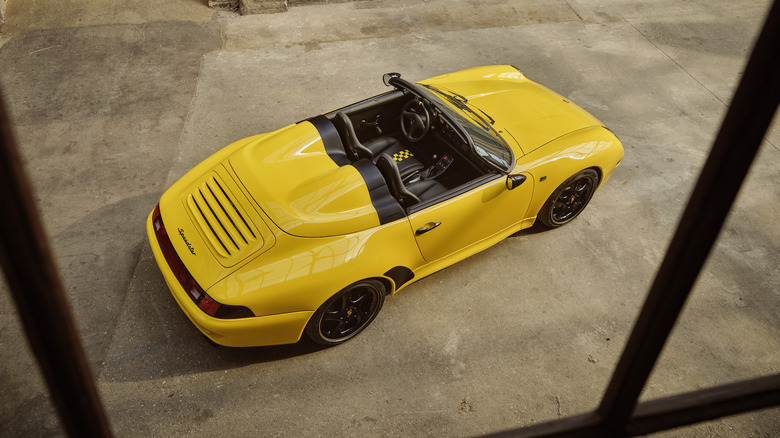 Porsche 911 Speedster Sonderwunsch overhead view