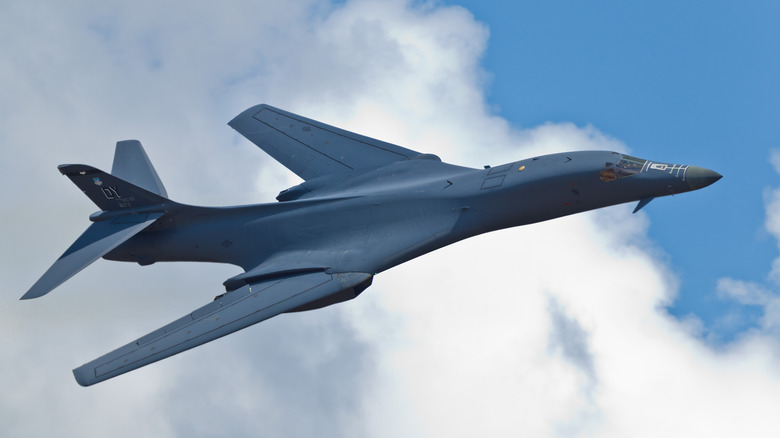 b-1 lancer