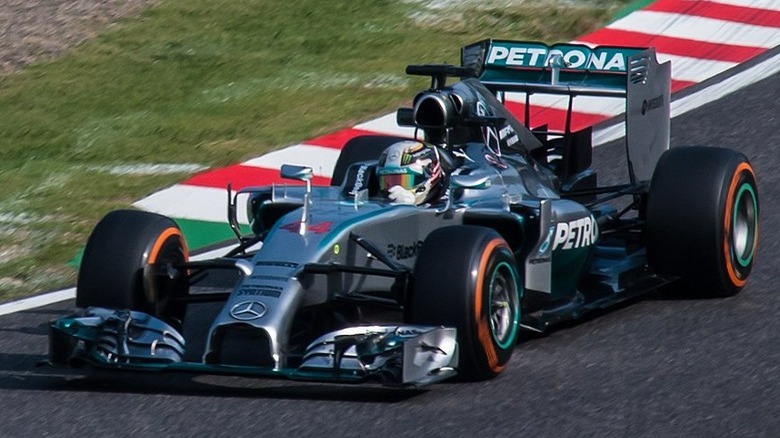 2014 W05 Mercedes driving on track