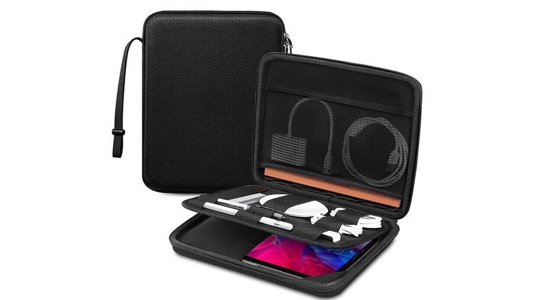 FINPAC Hard Portfolio Sleeve Case