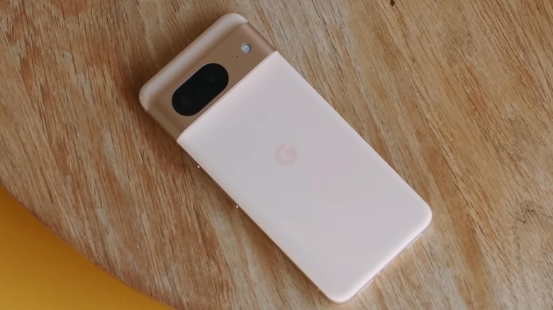 Google Pixel 8 in white