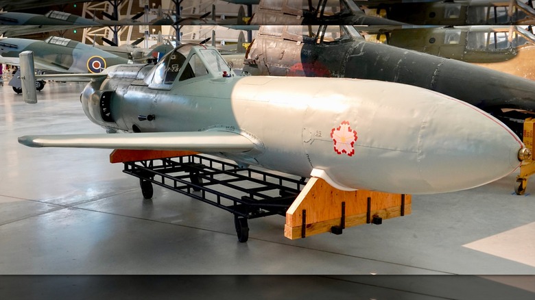 A Kugisho MXY7 Ohka Model 22 on display at a museum.