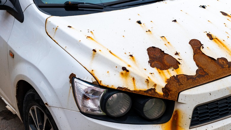 car front end with rust