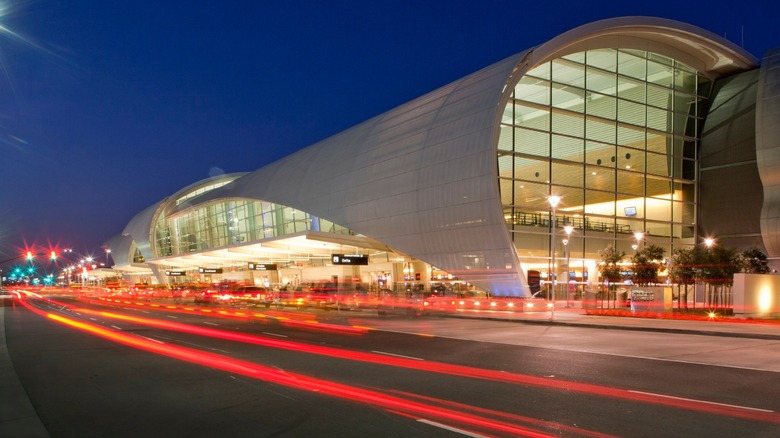 San Jose Mineta International Airport at night.